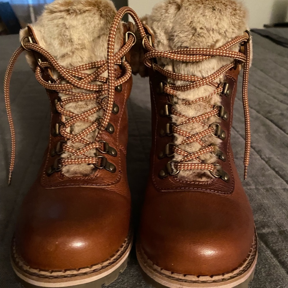 Avellini Fur lined boots